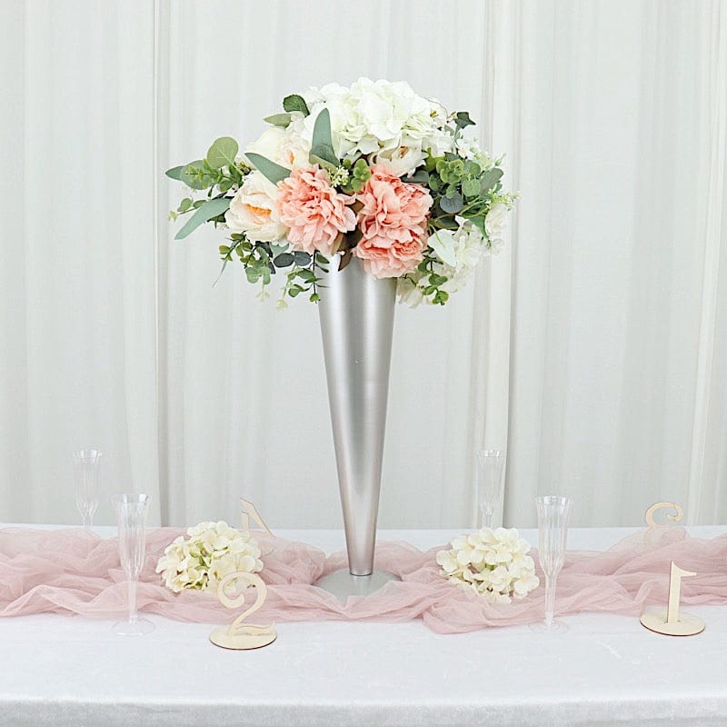 Metal Trumpet Flower Vase Centerpiece