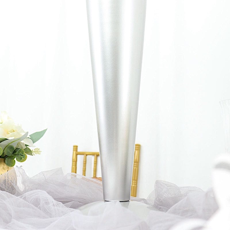 Metal Trumpet Flower Vase Centerpiece