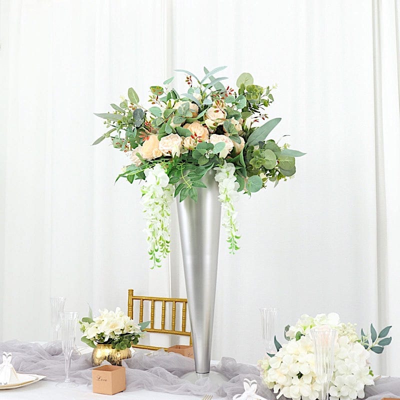 Metal Trumpet Flower Vase Centerpiece