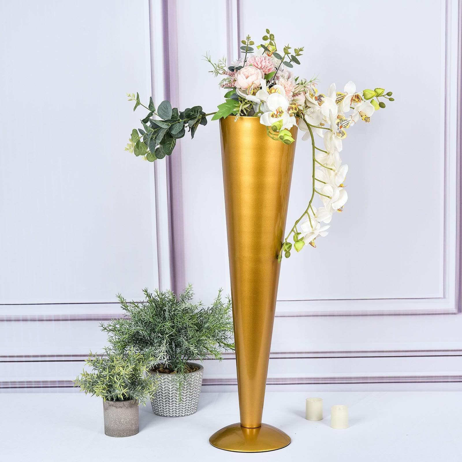 Metal Trumpet Flower Vase Centerpiece